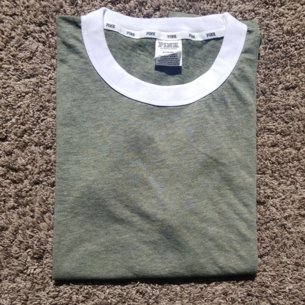 Vs pink ring t shirt sz M